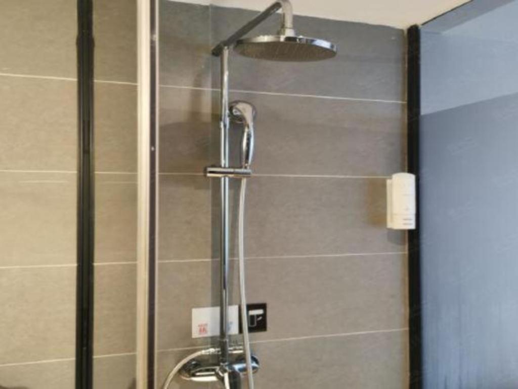 T Social Hotel Guangzhou Railway Station Branch Exteriör bild