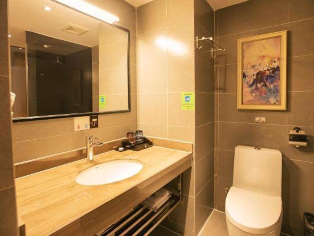 T Social Hotel Guangzhou Railway Station Branch Exteriör bild