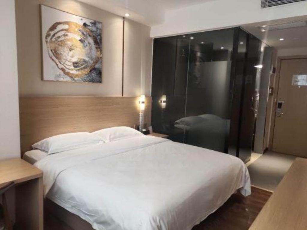 T Social Hotel Guangzhou Railway Station Branch Exteriör bild