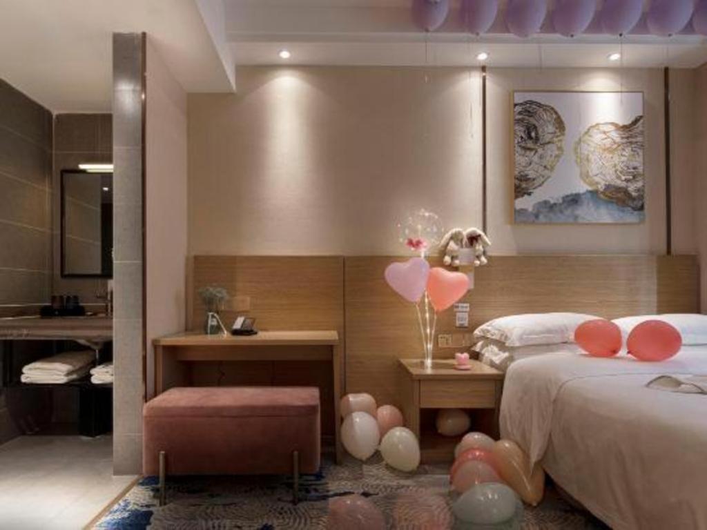 T Social Hotel Guangzhou Railway Station Branch Exteriör bild