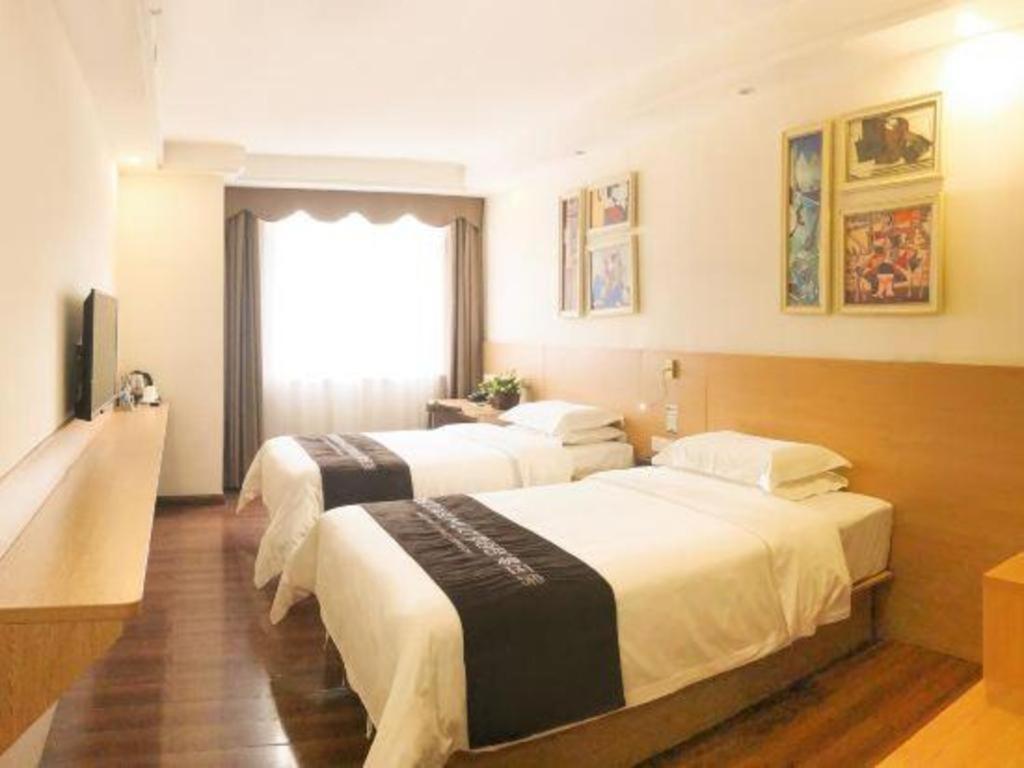 T Social Hotel Guangzhou Railway Station Branch Exteriör bild
