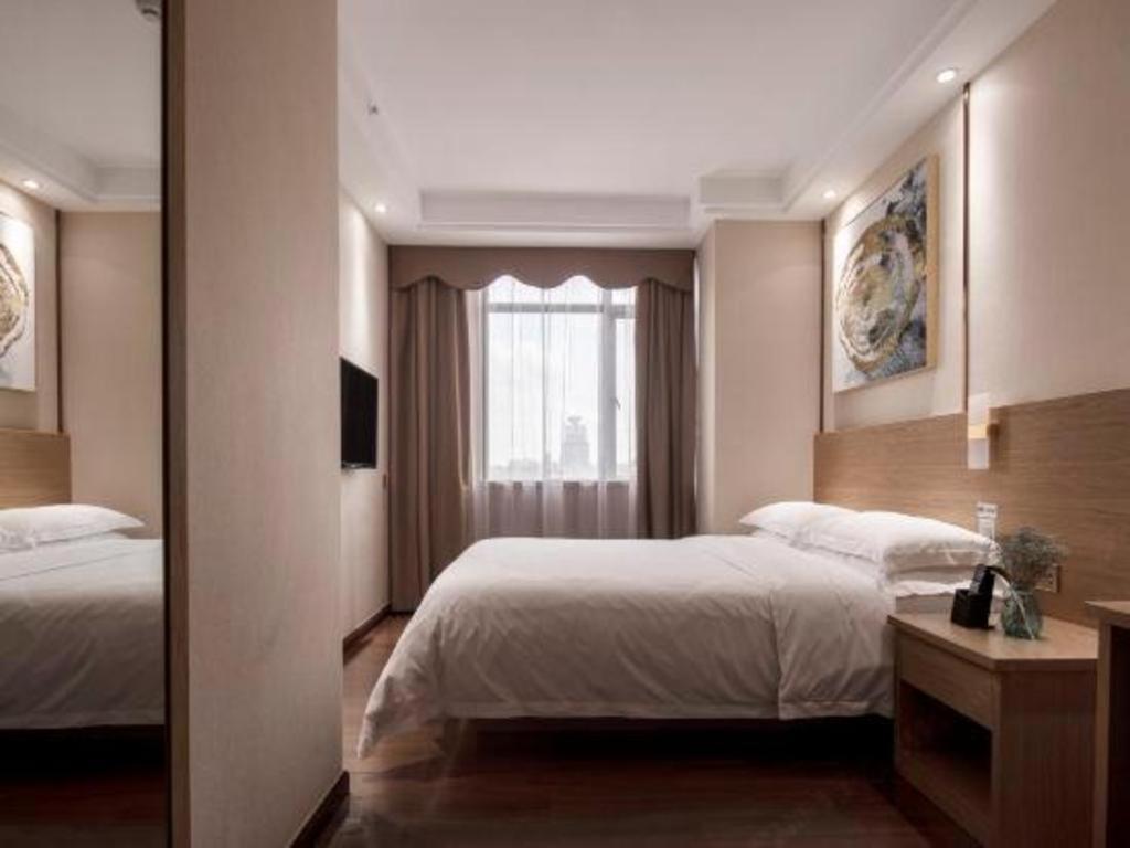T Social Hotel Guangzhou Railway Station Branch Exteriör bild